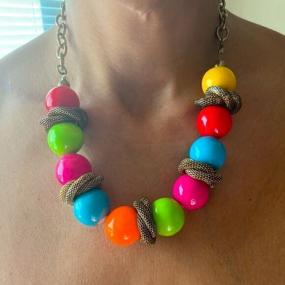 Bright Bubble Gum Ball Necklace - Picture 4 of 5